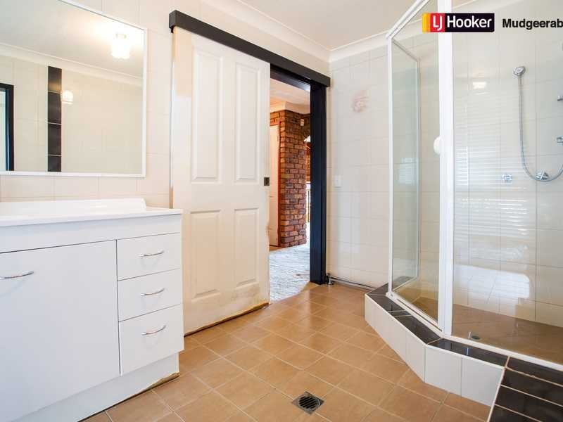 16 Mataranka Drive, Worongary QLD 4213