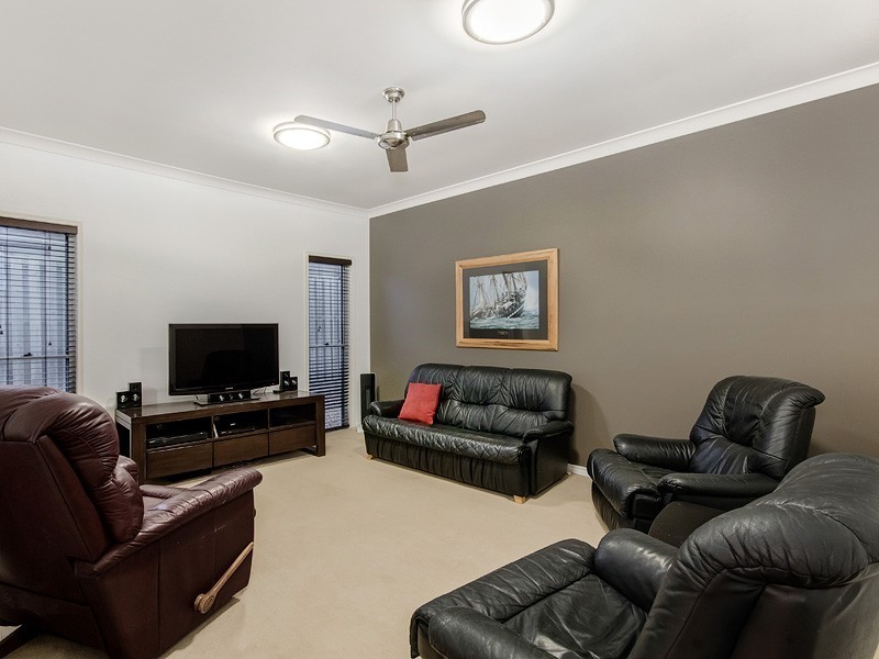 44 York Creek Crescent, Reedy Creek QLD 4227