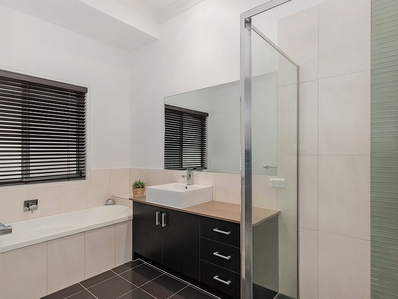 44 York Creek Crescent, Reedy Creek QLD 4227