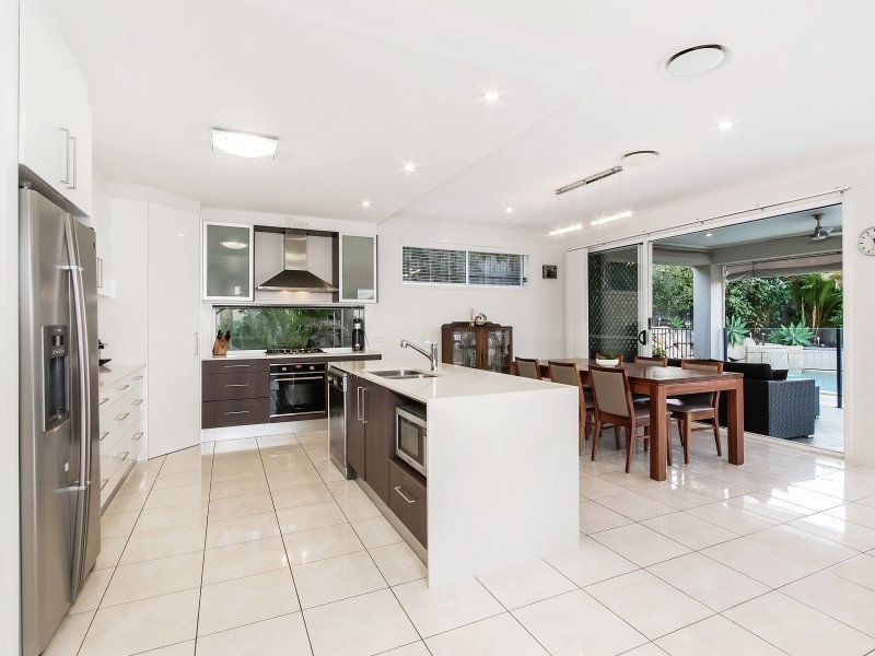 37 Golden Grove Boulevard, Reedy Creek QLD 4227