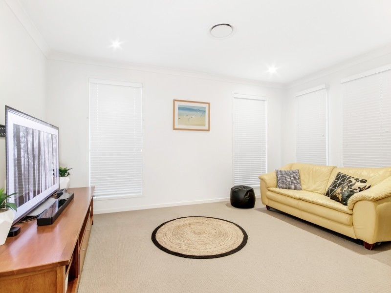 37 Golden Grove Boulevard, Reedy Creek QLD 4227