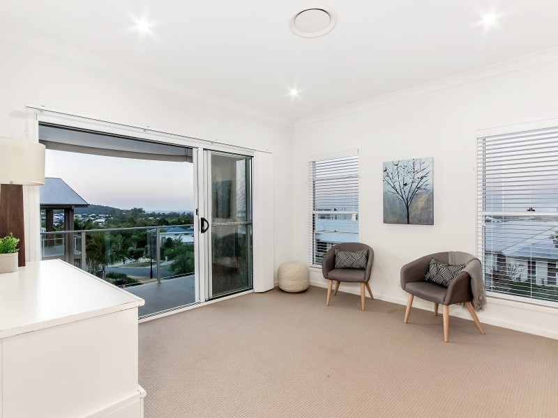 37 Golden Grove Boulevard, Reedy Creek QLD 4227