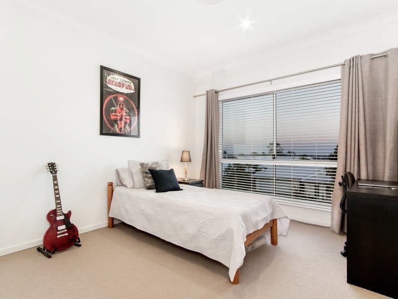 37 Golden Grove Boulevard, Reedy Creek QLD 4227