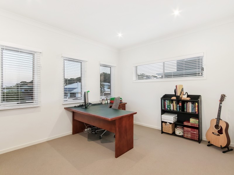 37 Golden Grove Boulevard, Reedy Creek QLD 4227