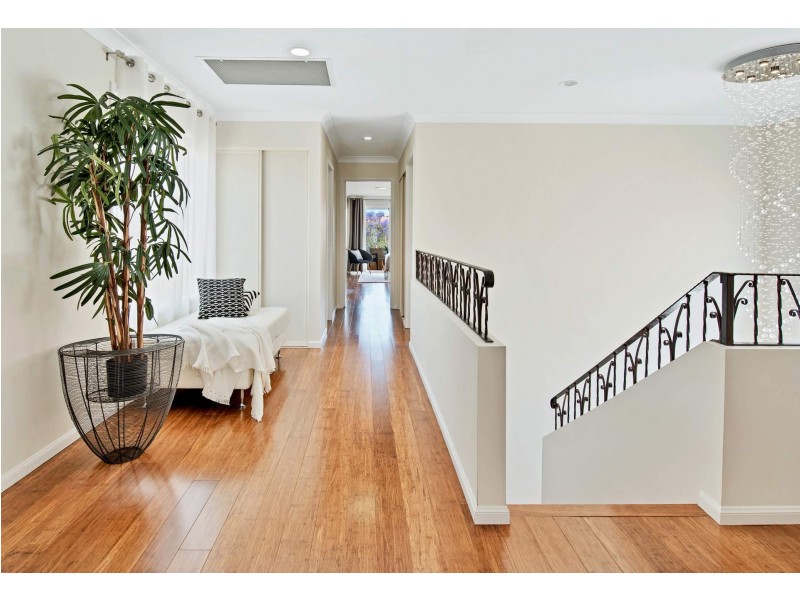 3/3 Robina Town Centre Drive, Robina QLD 4226