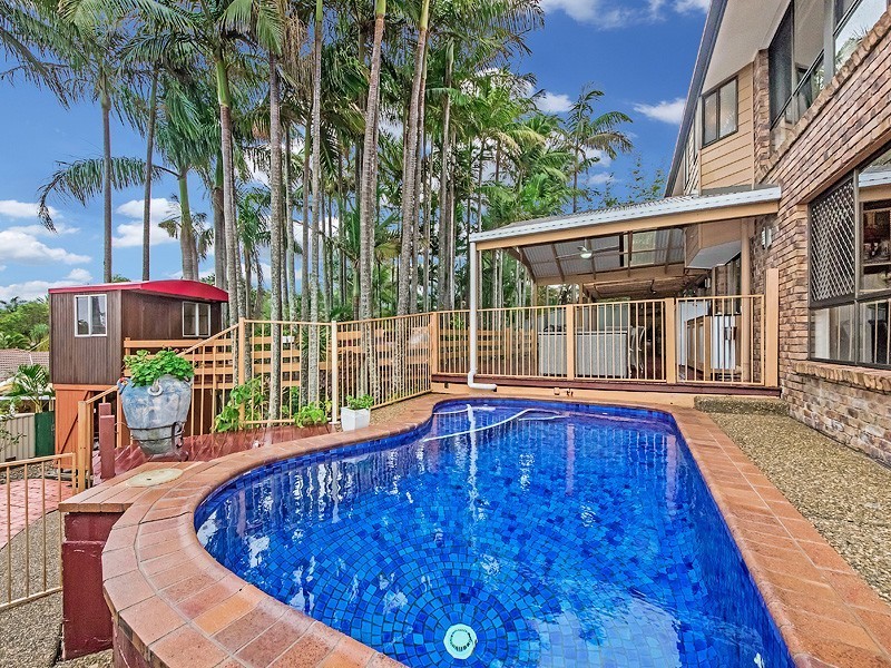 6 Turnberry Court, Robina QLD 4226
