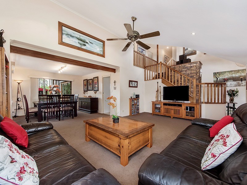 6 Turnberry Court, Robina QLD 4226