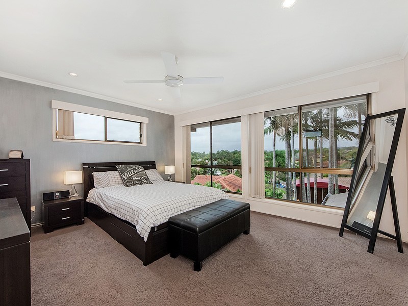 6 Turnberry Court, Robina QLD 4226