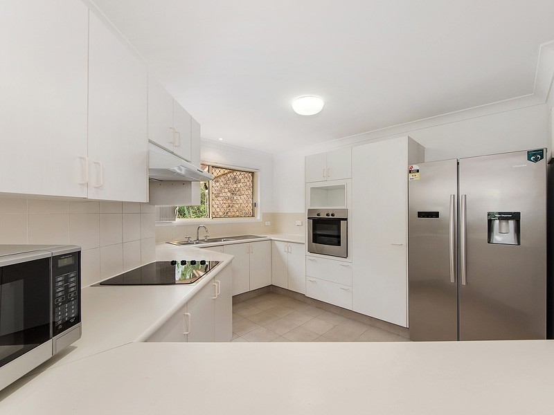 16 Birkdale Street, Robina QLD 4226