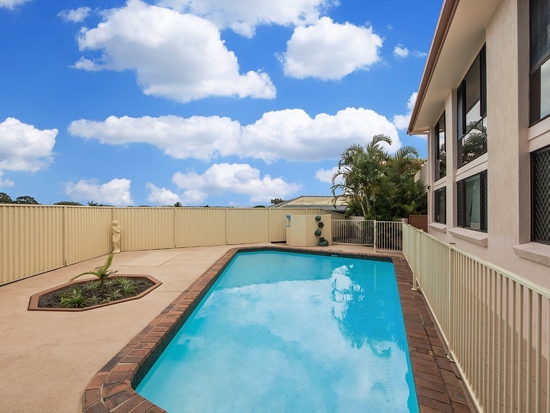 5 Kevin Court, Miami QLD 4220