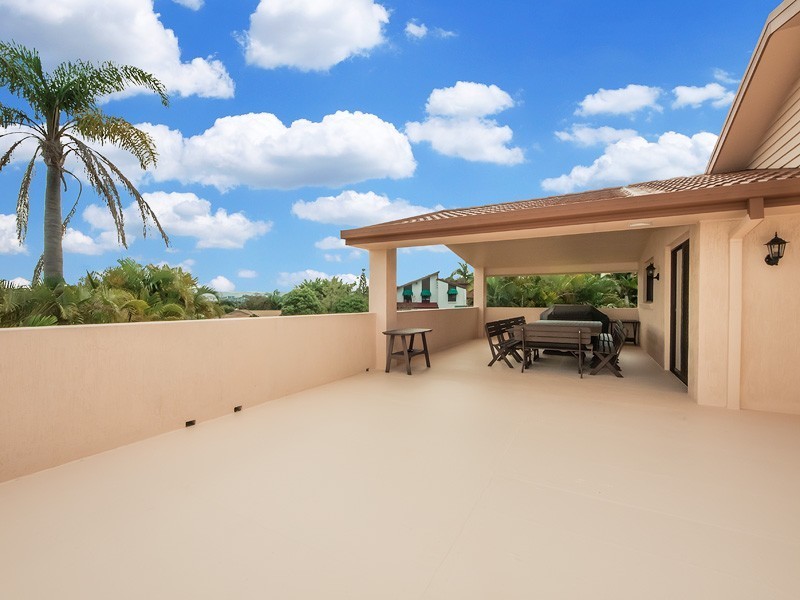 5 Kevin Court, Miami QLD 4220