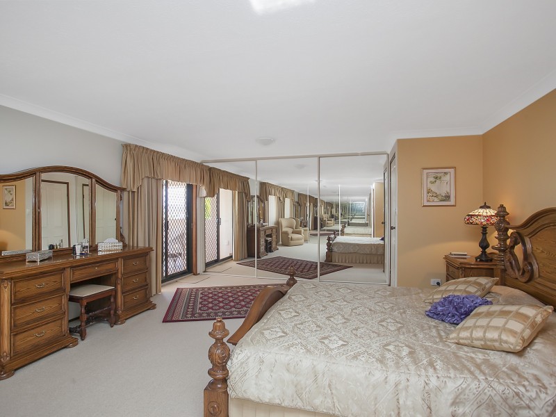 5 Kevin Court, Miami QLD 4220