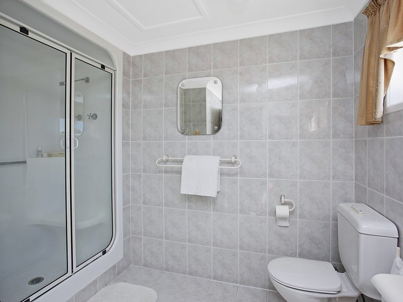 5 Kevin Court, Miami QLD 4220