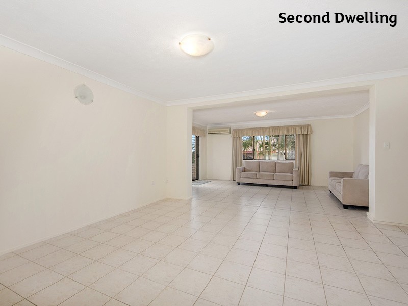 5 Kevin Court, Miami QLD 4220