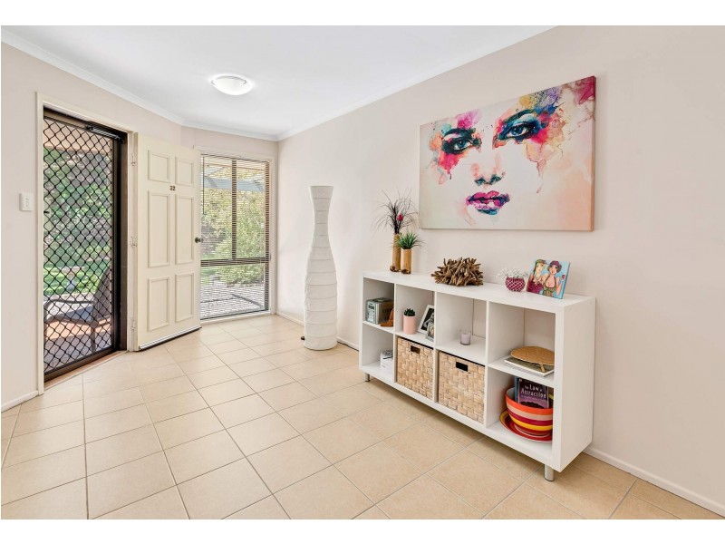 86/12 Landau Court, Miami QLD 4220