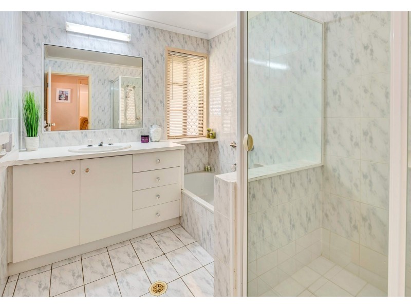 86/12 Landau Court, Miami QLD 4220