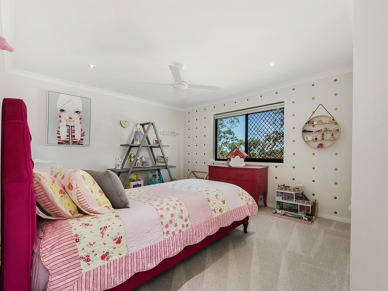 27 Sky Royal Terrace, Burleigh Heads QLD 4220