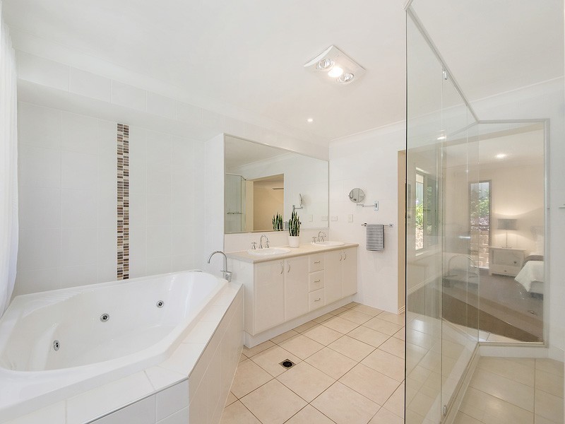 18 Cordyline Drive, Reedy Creek QLD 4227