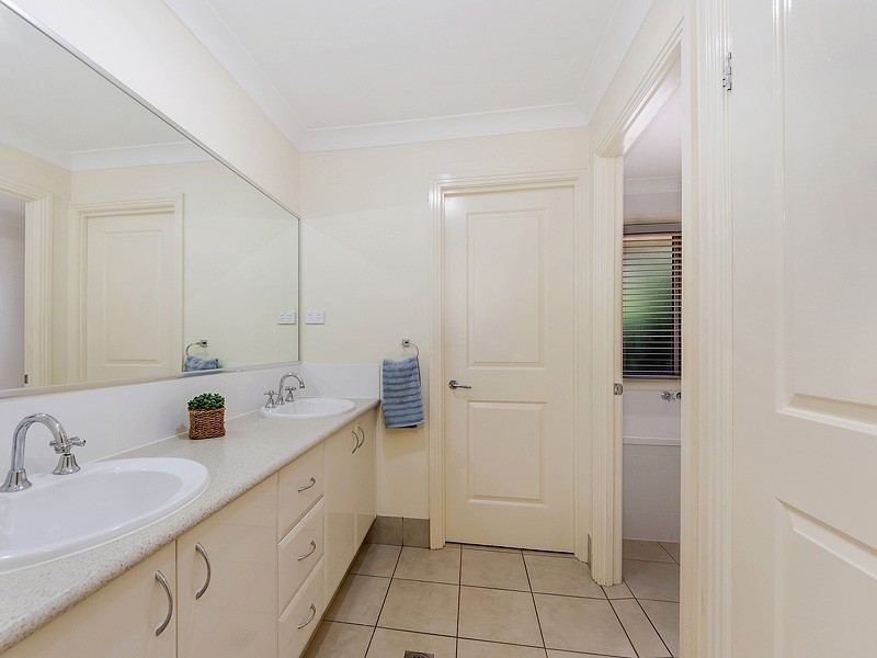 18 Cordyline Drive, Reedy Creek QLD 4227