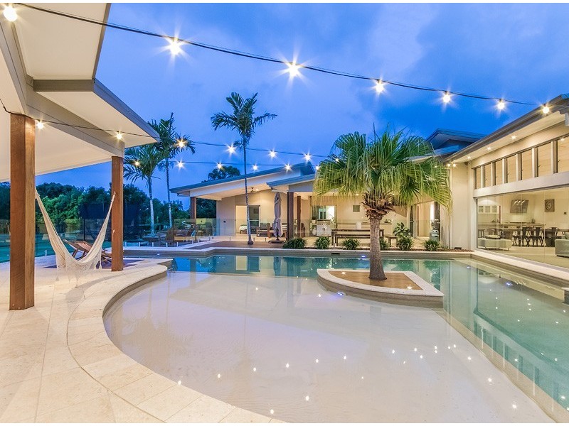 1 Dungogie Drive, Tallebudgera QLD 4228