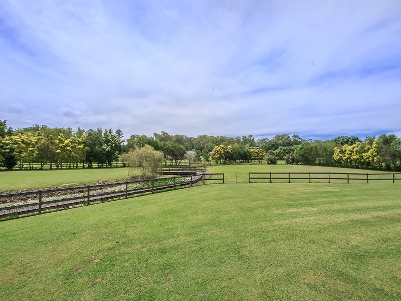 1 Dungogie Drive, Tallebudgera QLD 4228