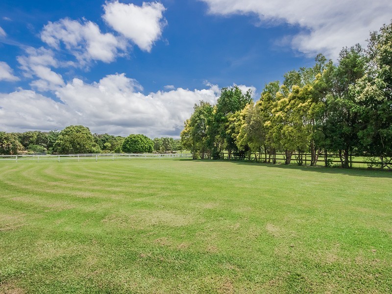 1 Dungogie Drive, Tallebudgera QLD 4228