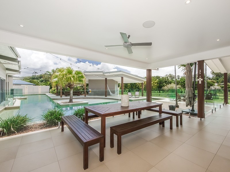 1 Dungogie Drive, Tallebudgera QLD 4228