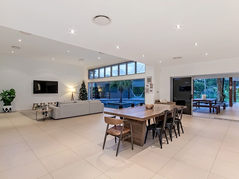 1 Dungogie Drive, Tallebudgera QLD 4228