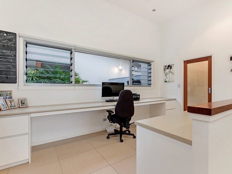 1 Dungogie Drive, Tallebudgera QLD 4228