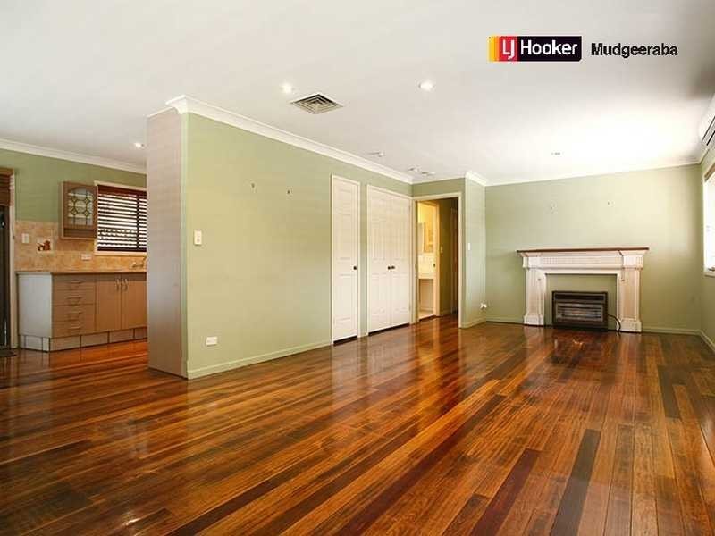 2 Regency Place, Mudgeeraba QLD 4213