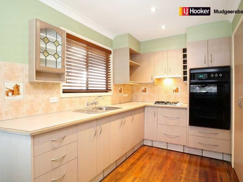2 Regency Place, Mudgeeraba QLD 4213