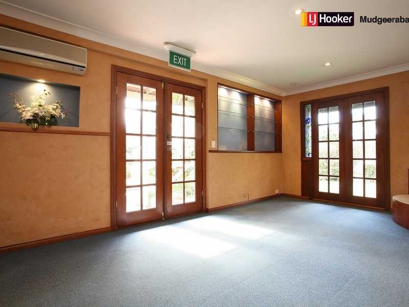 2 Regency Place, Mudgeeraba QLD 4213