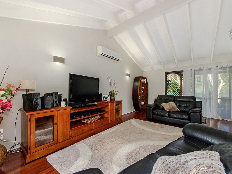 10 Tivoli Court, Carrara QLD 4211