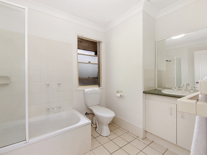 14/1 Township Drive, Burleigh Heads QLD 4220