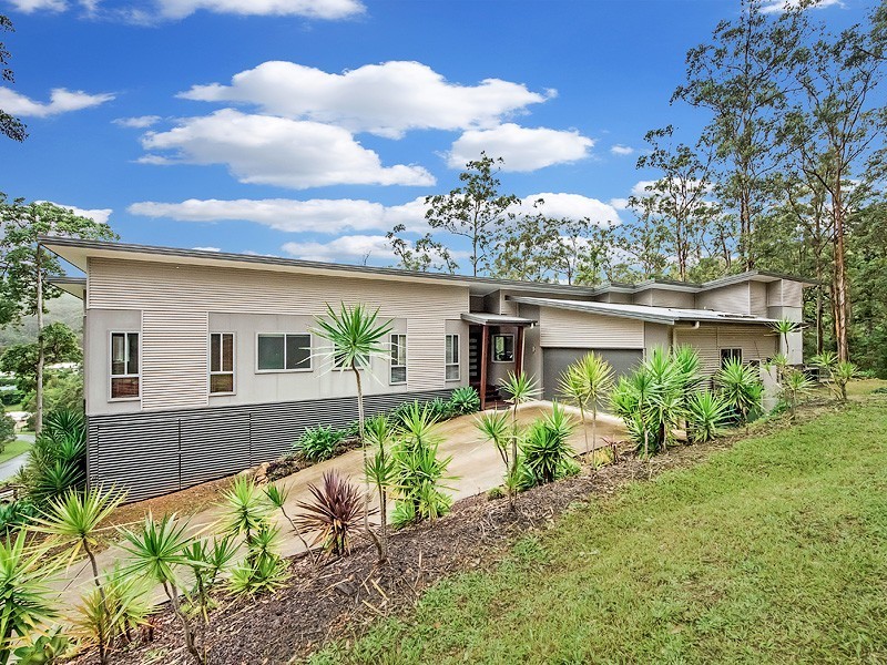 40 Friarbird Crescent, Bonogin QLD 4213