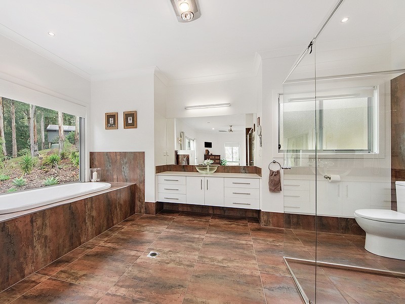 40 Friarbird Crescent, Bonogin QLD 4213