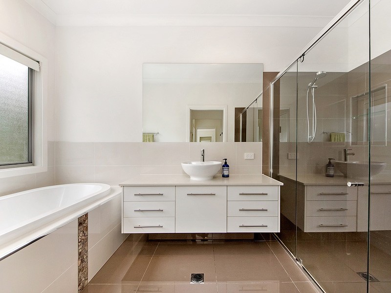 40 Friarbird Crescent, Bonogin QLD 4213