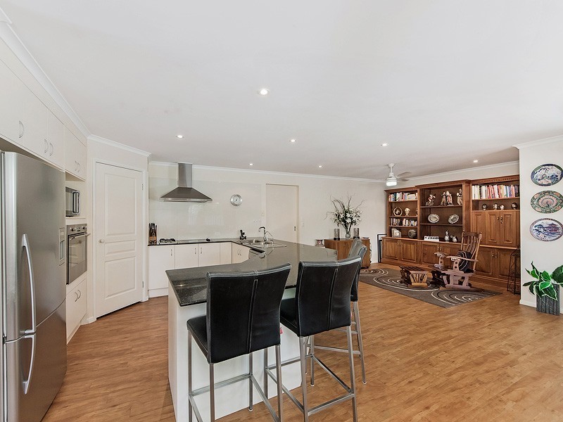 13 York Creek Crescent, Reedy Creek QLD 4227