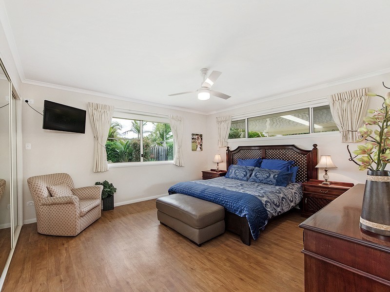 13 York Creek Crescent, Reedy Creek QLD 4227