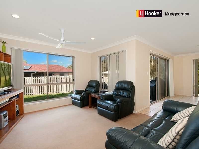 83 Yodelay Street, Varsity Lakes QLD 4227