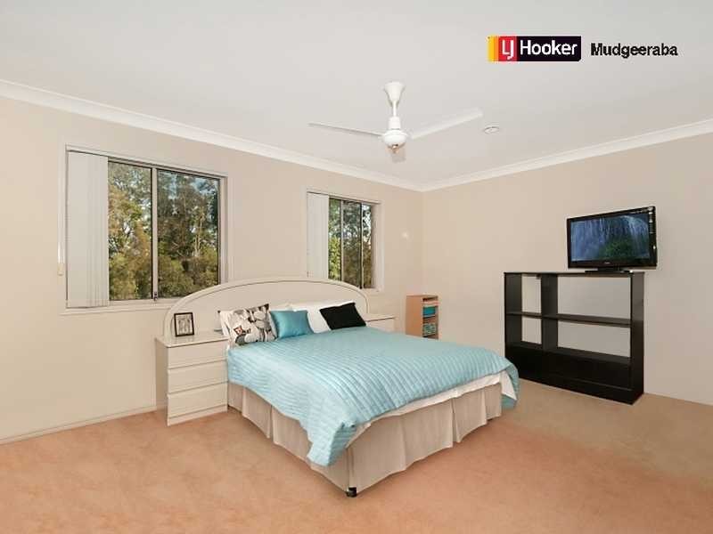 83 Yodelay Street, Varsity Lakes QLD 4227