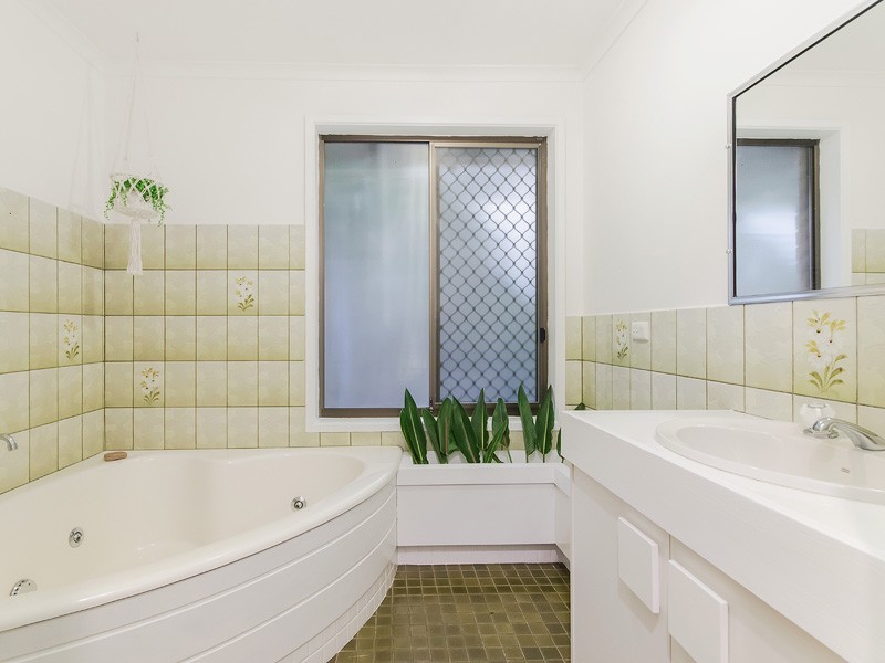 20 Branch Crescent, Reedy Creek QLD 4227