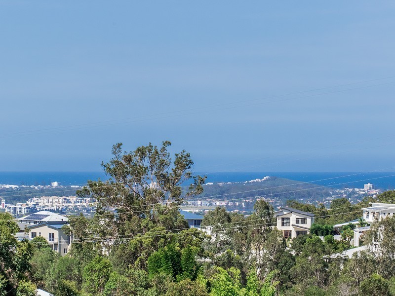 21 Worchester Terrace, Reedy Creek QLD 4227