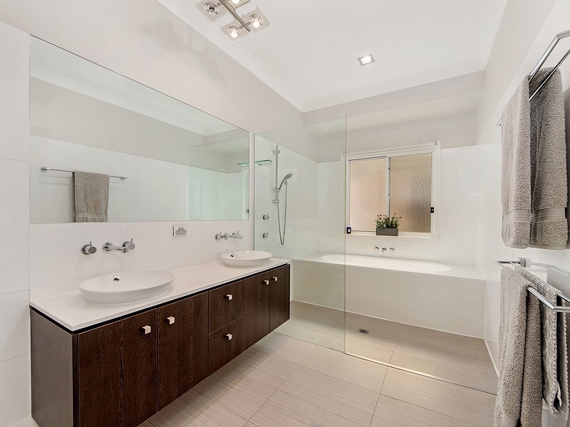 21 Worchester Terrace, Reedy Creek QLD 4227