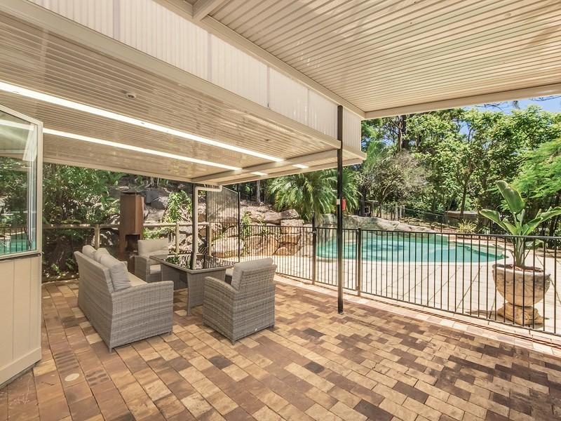 2 Dermott Place, Tallebudgera QLD 4228