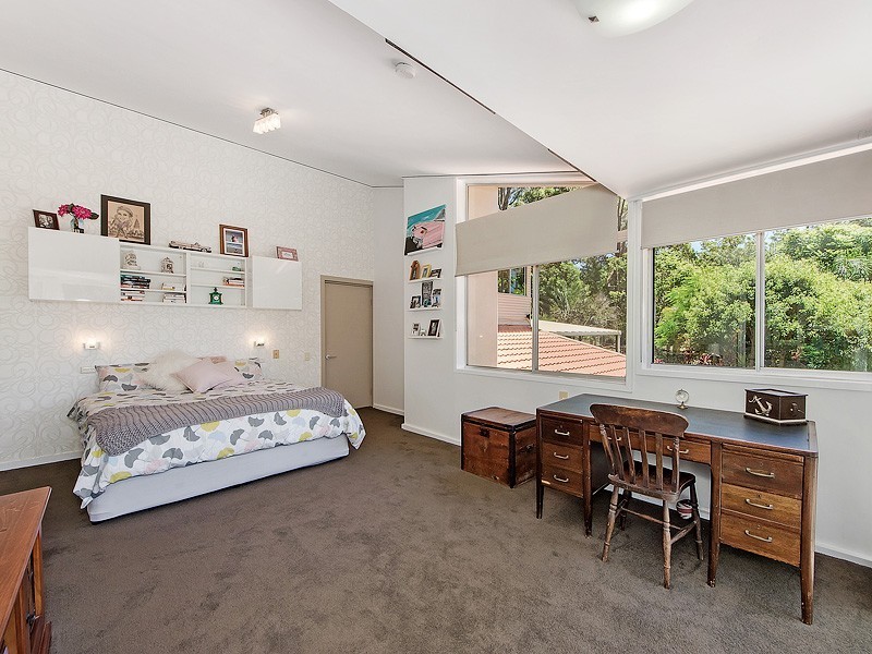 2 Dermott Place, Tallebudgera QLD 4228