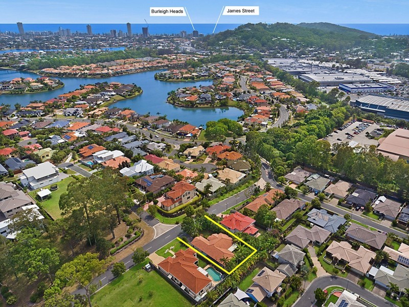 6 Sea Eagle Drive, Burleigh Waters QLD 4220