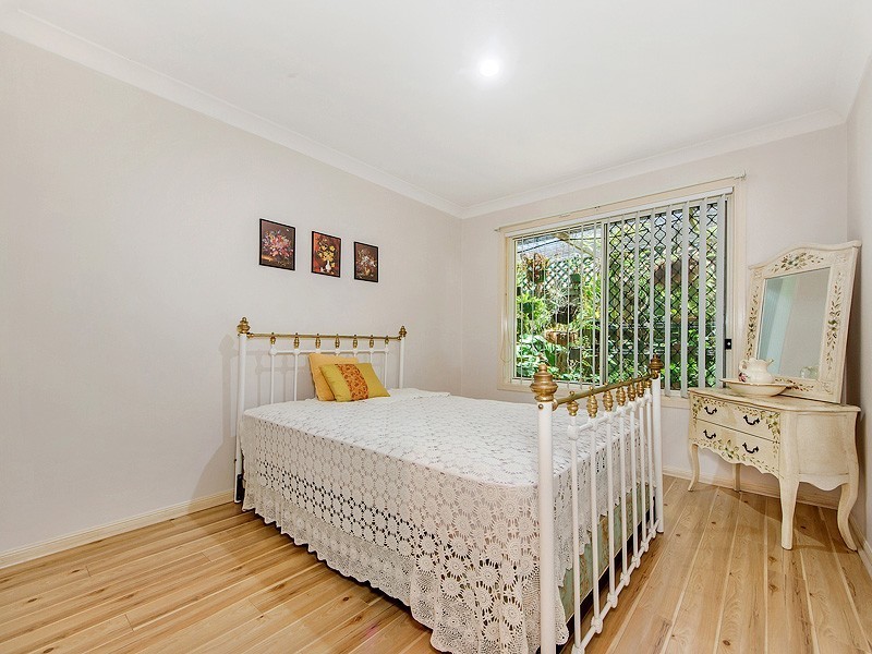 6 Sea Eagle Drive, Burleigh Waters QLD 4220