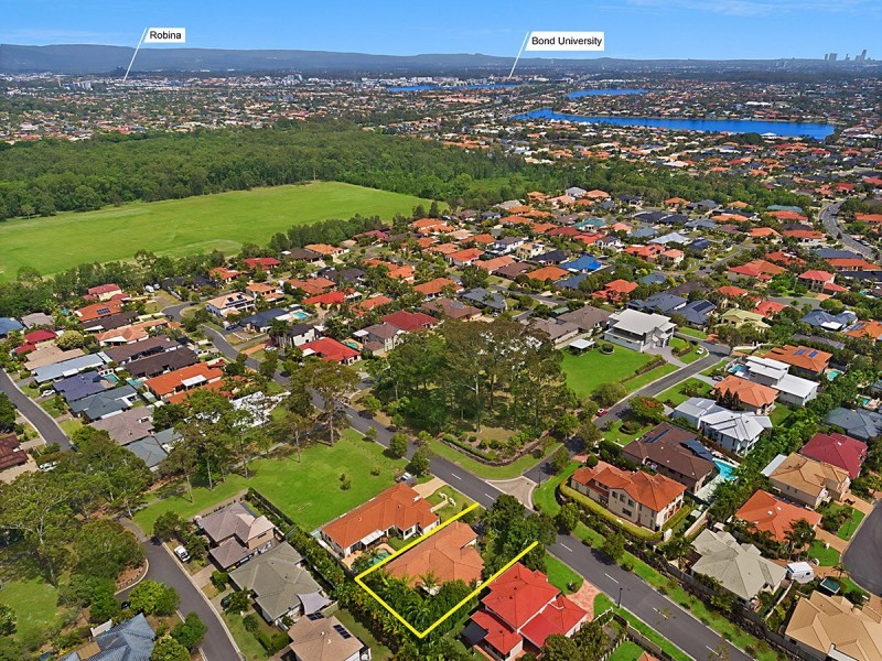 6 Sea Eagle Drive, Burleigh Waters QLD 4220