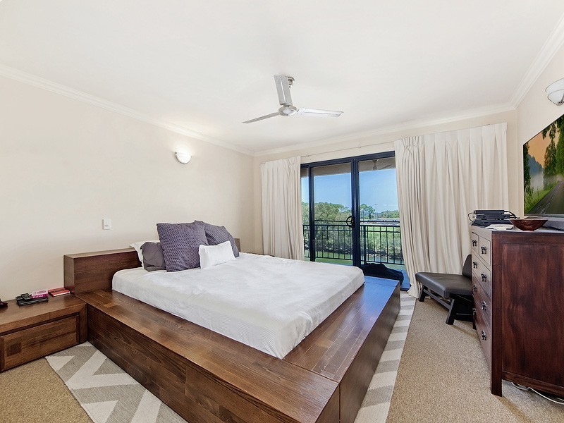 24/4 University Drive, Robina QLD 4226